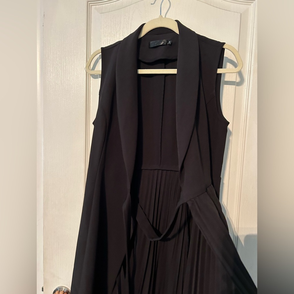 Black Sleeveless Wrap Dress With Pleated Detailing - Picture 8 of 9